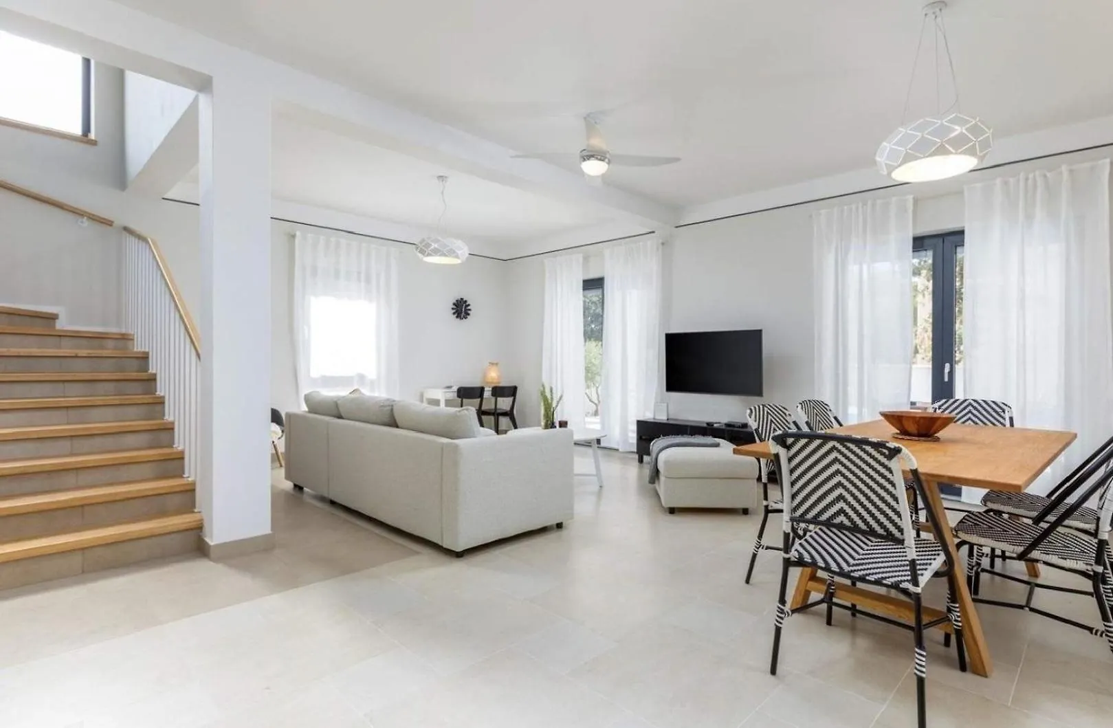 Ferienhaus Mit Privatpool Fuer 8 Personen Ca 190 Qm In Barbariga, Istrien Istrische Riviera 0*, Barbariga Croatia